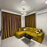 Studio303 By Allegio: Mamaia's Seaside Luxury Near Finest Clubs & Beaches Apartman *