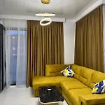 Studio303 By Allegio: Mamaia's Seaside Luxury Near Finest Clubs & Beaches *
