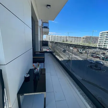 Studio303 By Allegio: Mamaia's Seaside Luxury Near Finest Clubs & Beaches