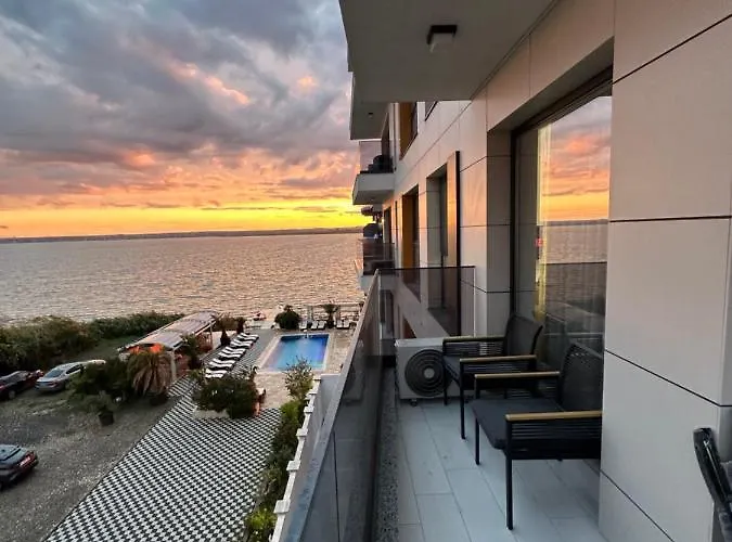 Lägenhet Studio303 By Allegio: Mamaia's Seaside Luxury Near Finest Clubs & Beaches *