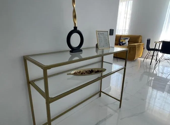 Lägenhet Studio303 By Allegio: Mamaia's Seaside Luxury Near Finest Clubs & Beaches Mamaia