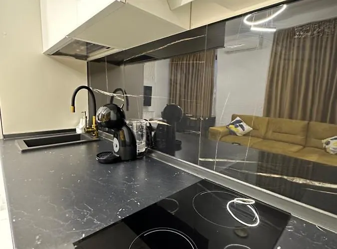 Lägenhet Studio303 By Allegio: Mamaia's Seaside Luxury Near Finest Clubs & Beaches