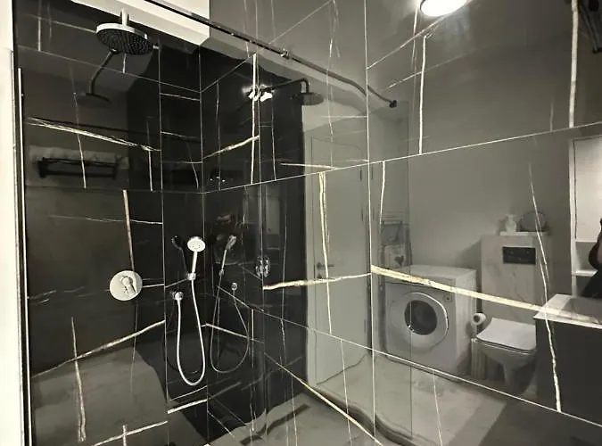 Studio303 By Allegio: Mamaia's Seaside Luxury Near Finest Clubs & Beaches * Mamaia